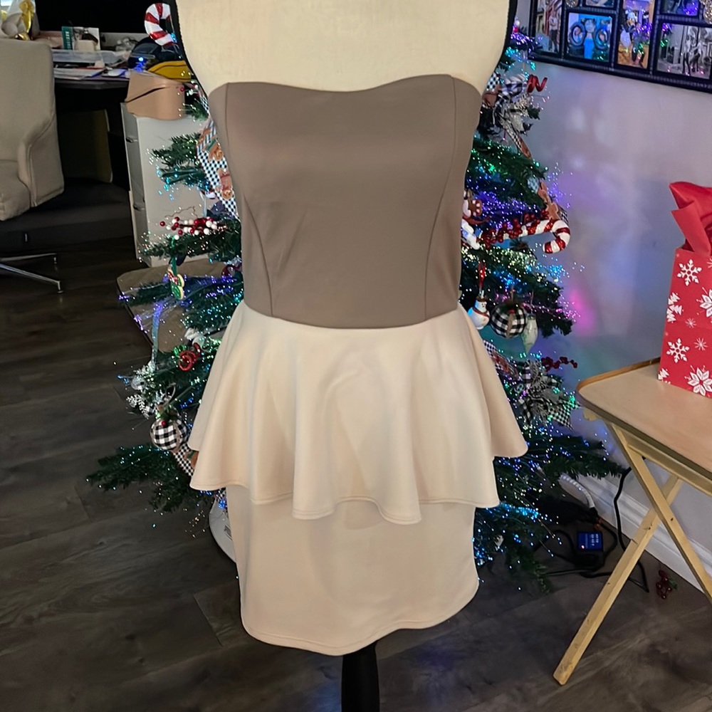 Body Central size large neutral dress